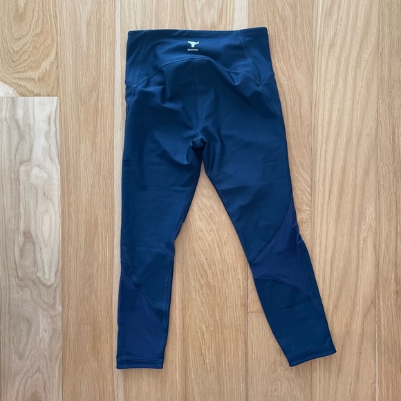 Under Armour compression cropped leggings - Picture 2 of 4